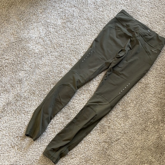 Nike Green Dri-Fit Leggings - Picture 7 of 7